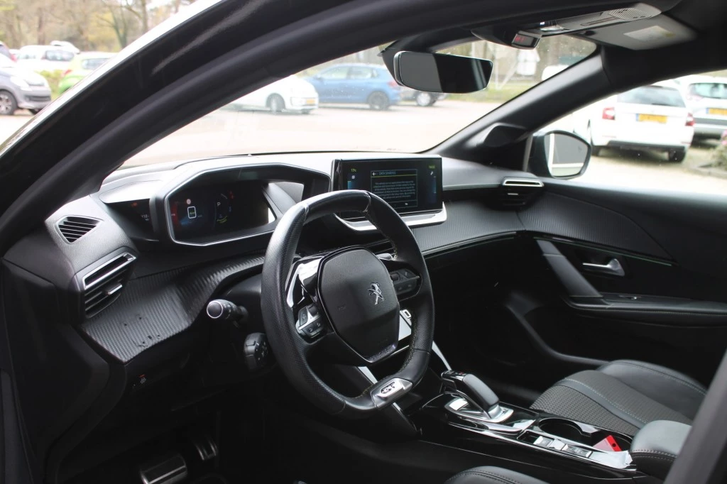 Hoofdafbeelding Peugeot e-208