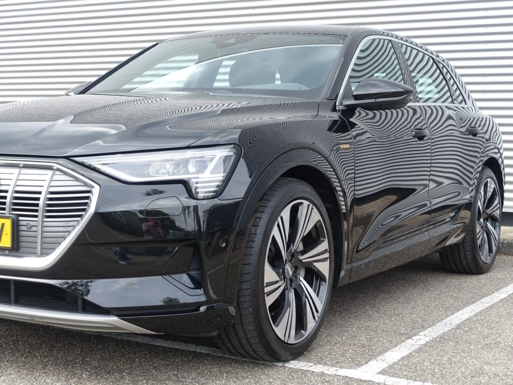 Hoofdafbeelding Audi e-tron