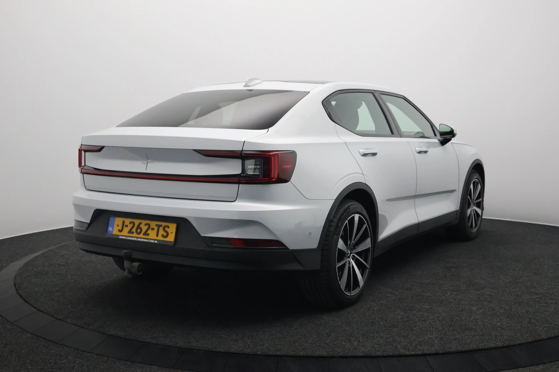 Hoofdafbeelding Polestar 2