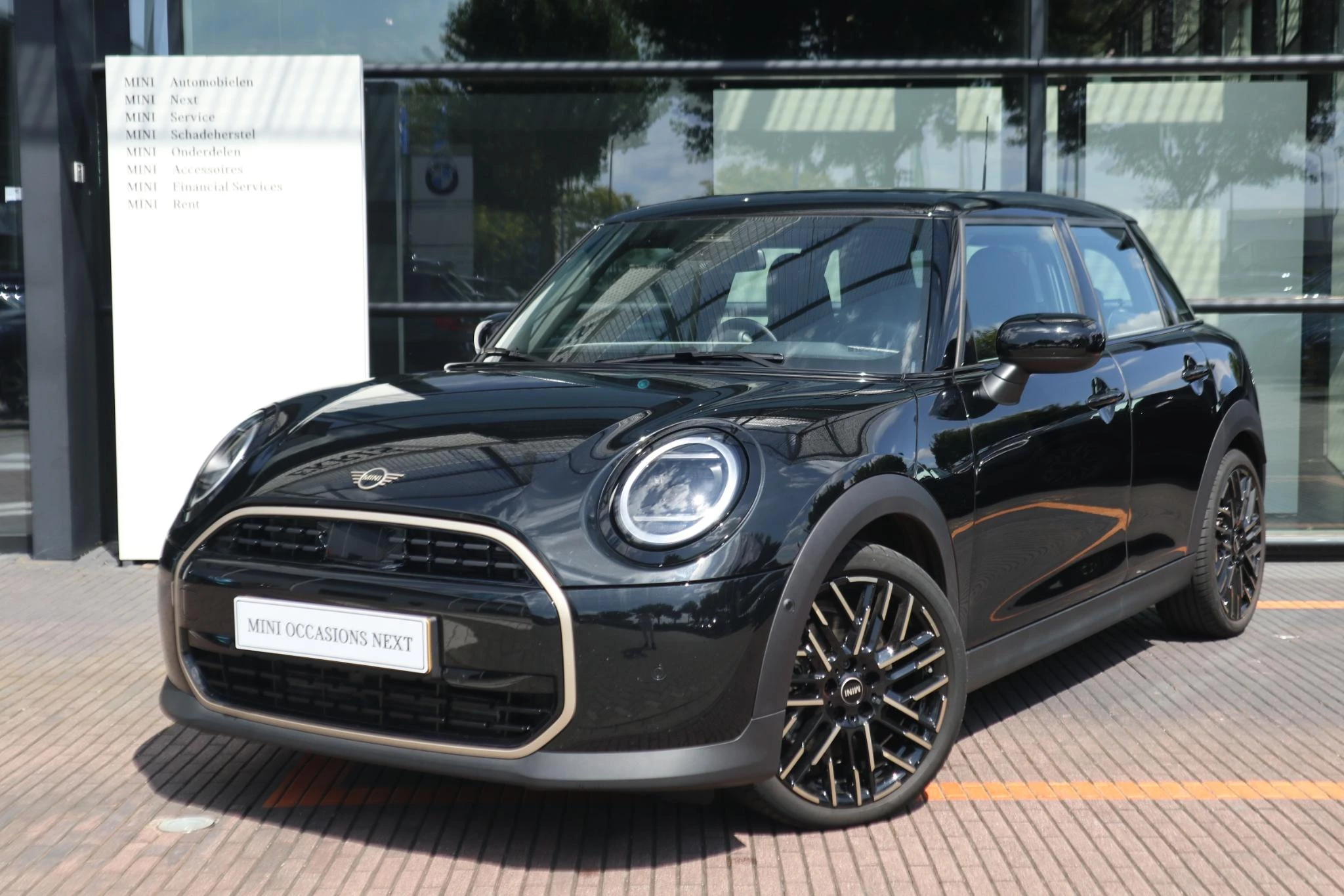 Hoofdafbeelding MINI 5-deurs