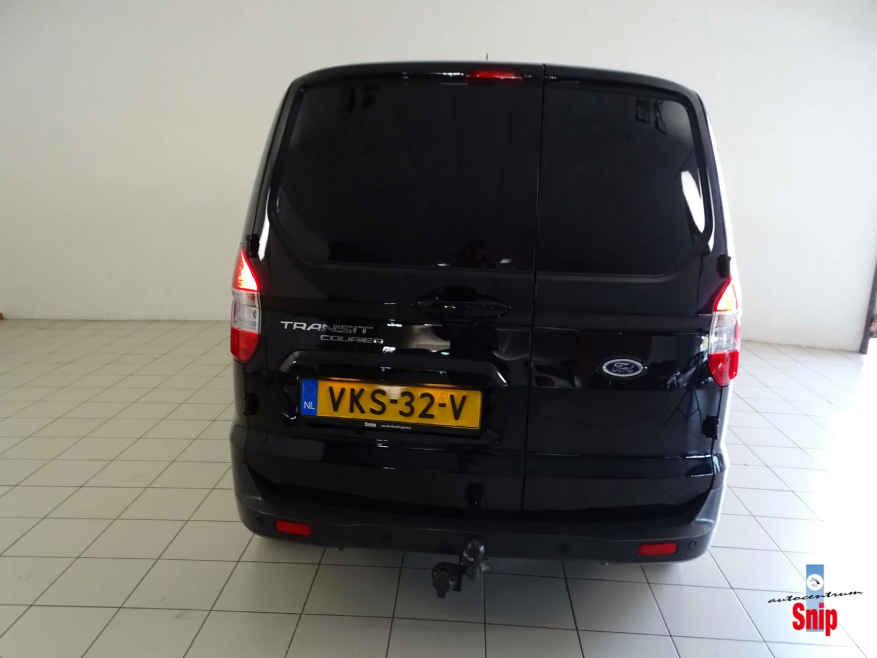 Hoofdafbeelding Ford Transit Courier