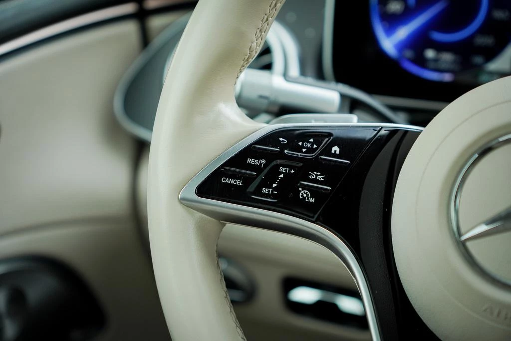 Hoofdafbeelding Mercedes-Benz EQS