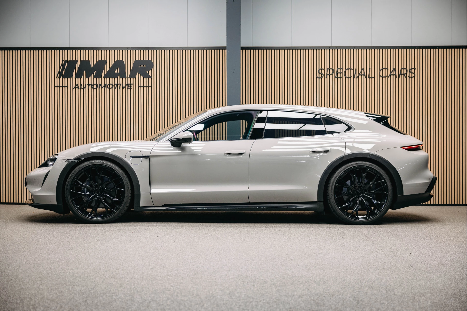 Hoofdafbeelding Porsche Taycan