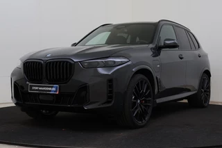 BMW X5 xDrive50e M Sport Automaat / Trekhaak / Panoramadak Sky Lounge / Comfortstoelen / Comfort Access / Soft-Close / Massagefunctie / Parking Assistant Professional