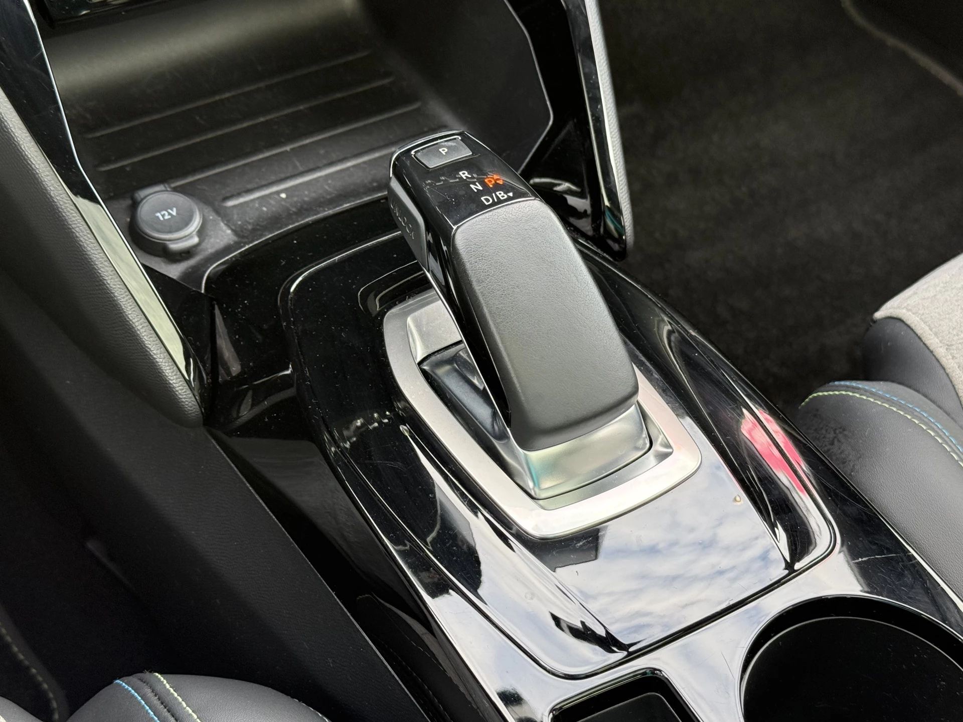 Hoofdafbeelding Peugeot e-2008