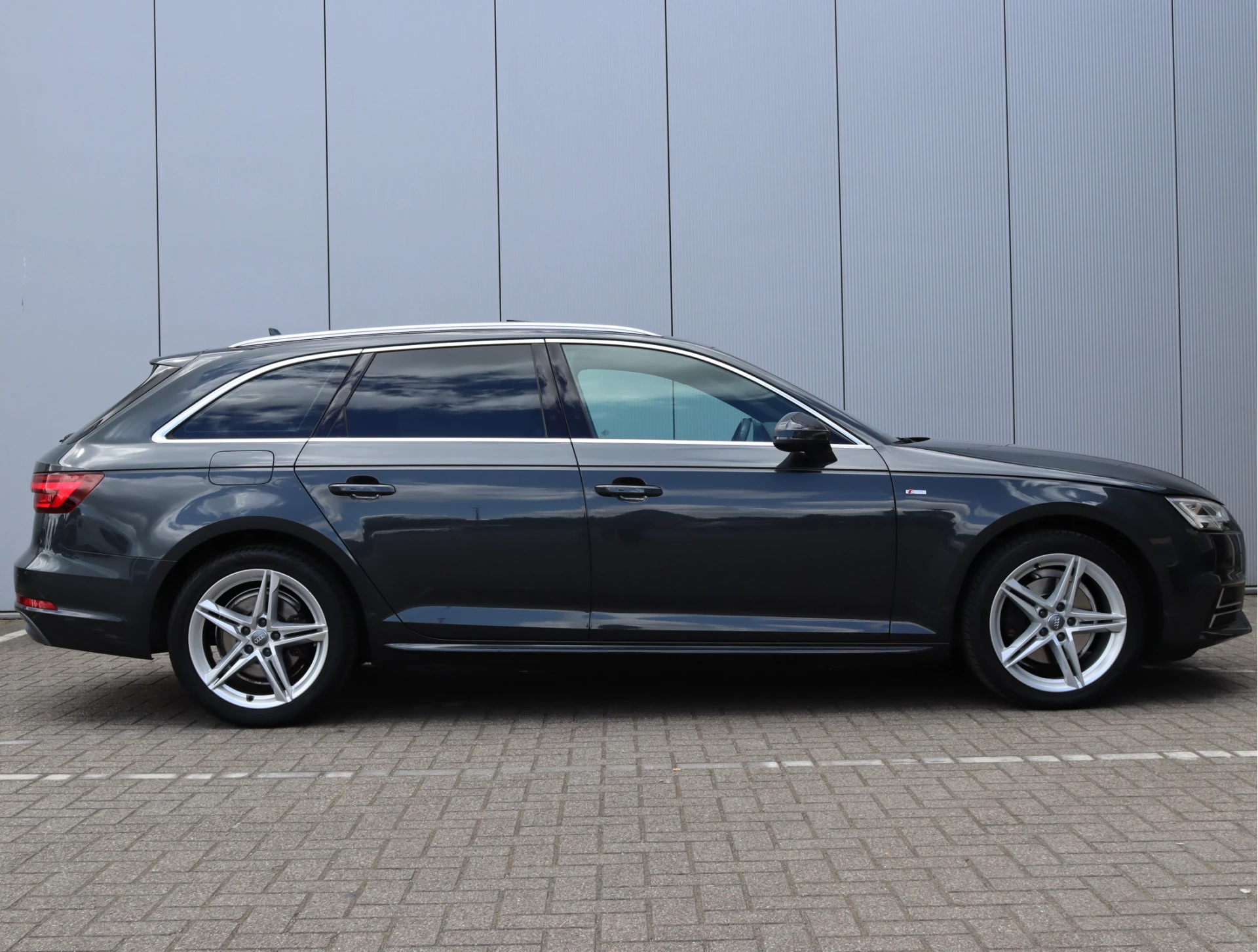 Hoofdafbeelding Audi A4