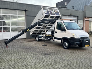 Iveco Daily 50C15 Hiab 022 Laadkraan 1555kg laadvermogen Kipper 2-Persoons Open laadbak Pick-up P-up 150pk Bakwagen Nido aansluiting Luchtvering Euro 5 Kieper Kipper kipper PTO aansluiting