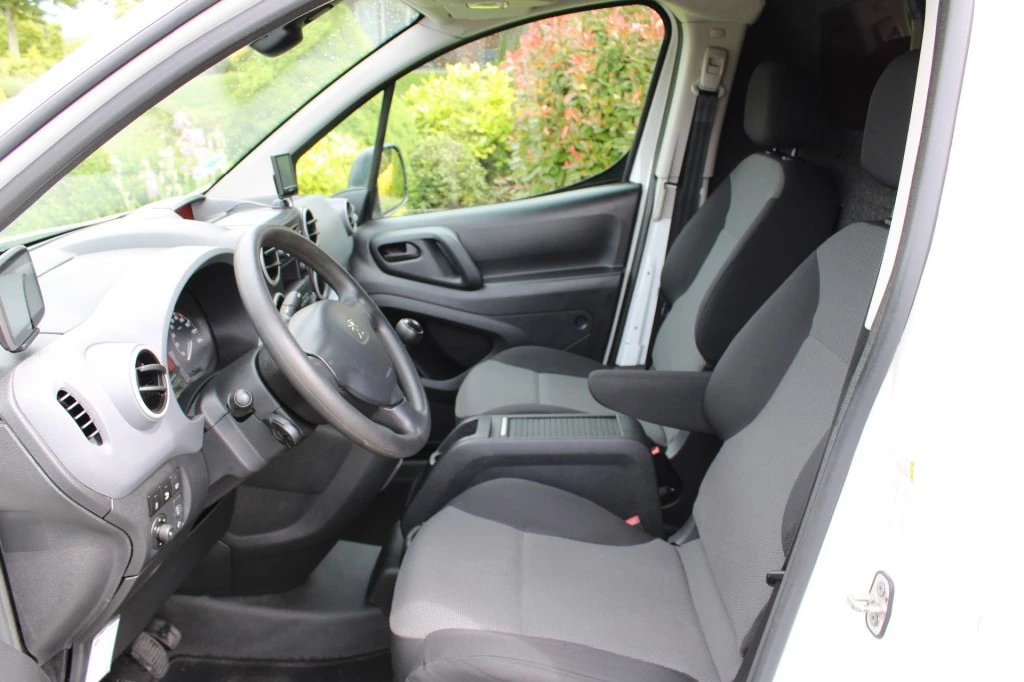 Hoofdafbeelding Peugeot Partner