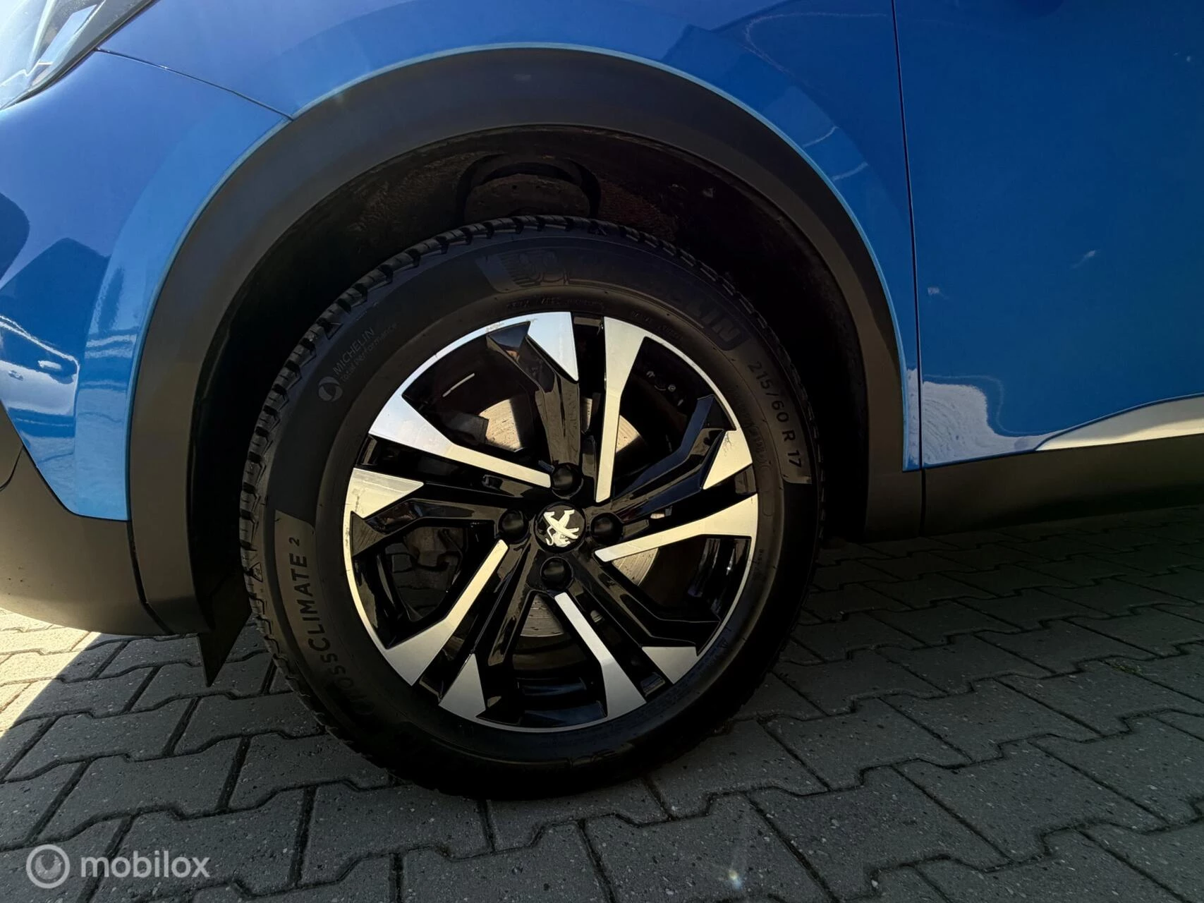 Hoofdafbeelding Peugeot e-2008