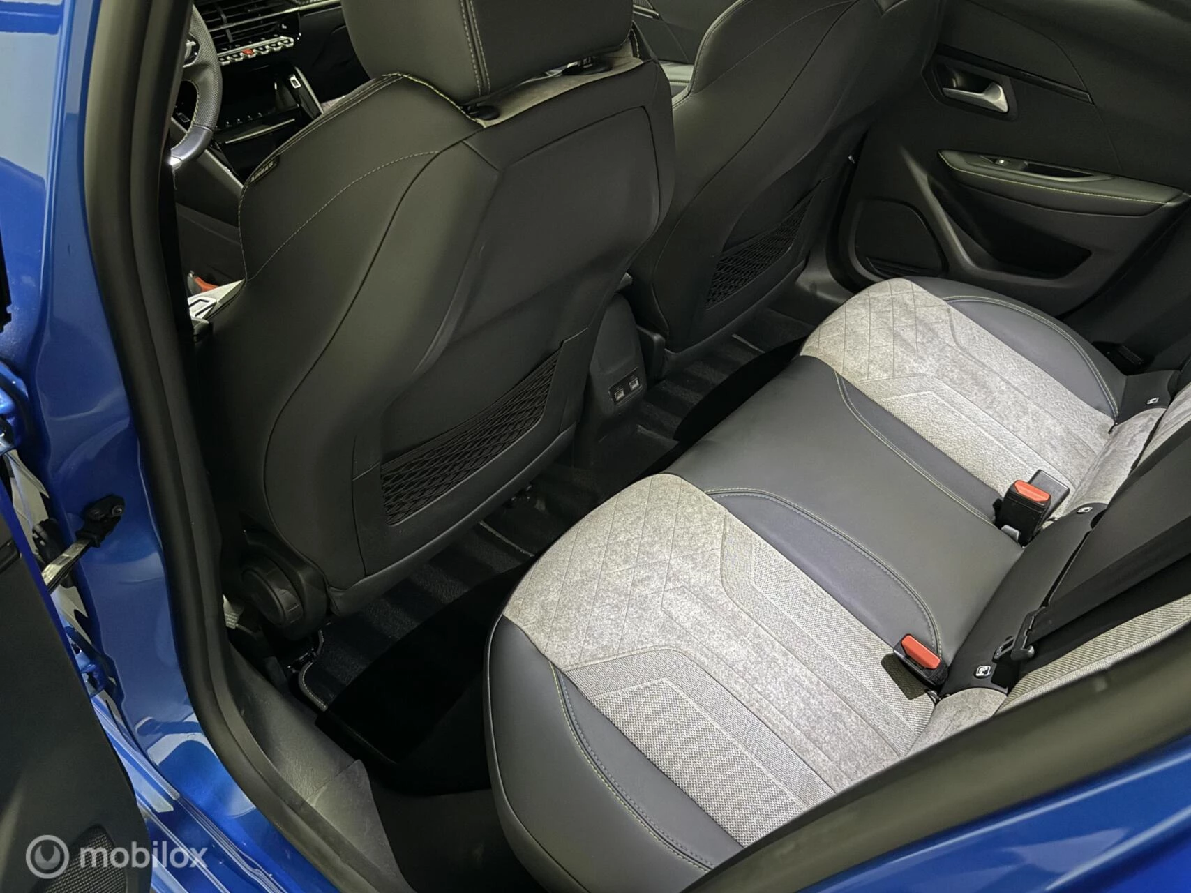 Hoofdafbeelding Peugeot e-208