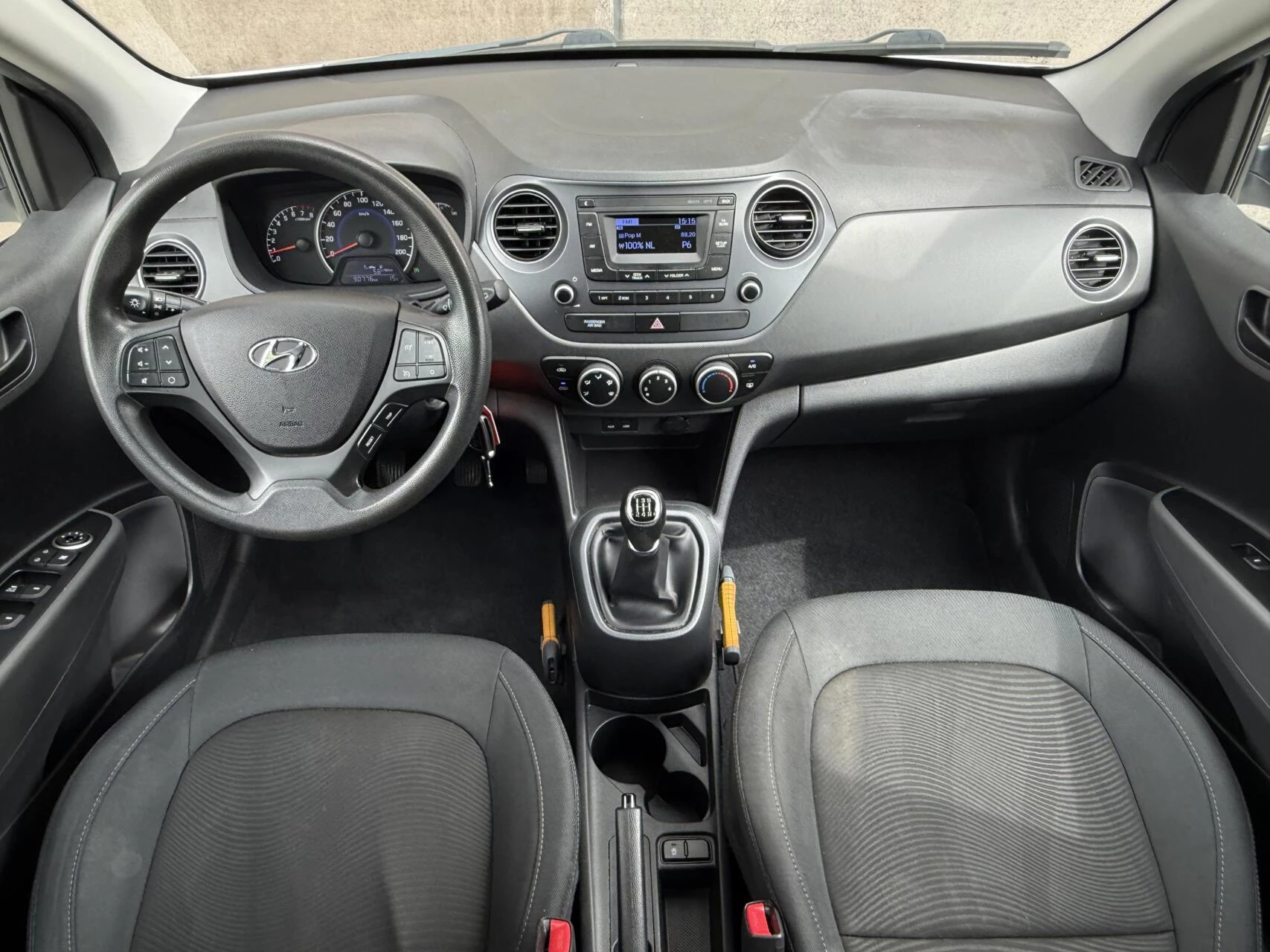 Hoofdafbeelding Hyundai i10