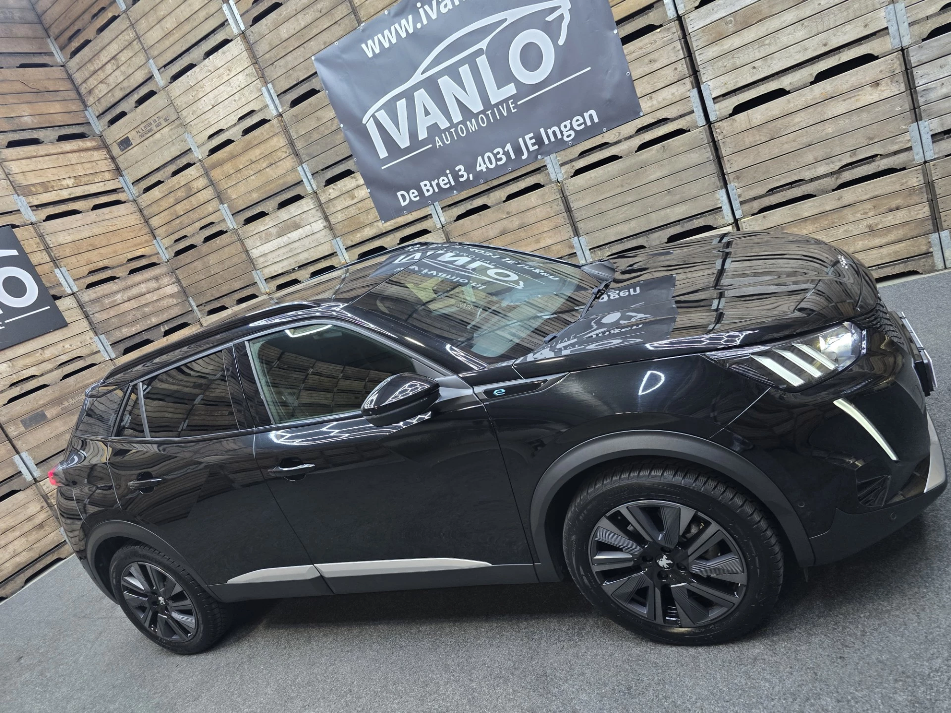 Hoofdafbeelding Peugeot e-2008