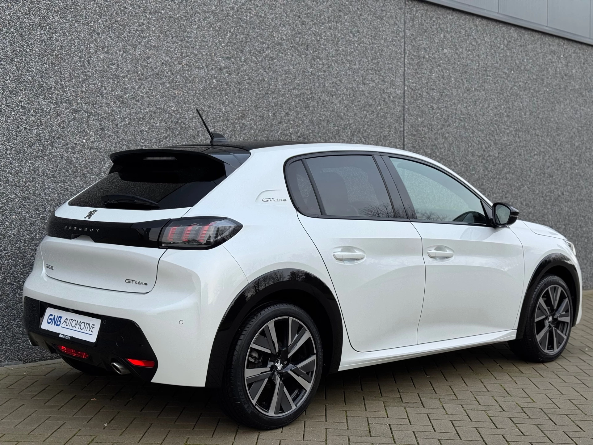 Hoofdafbeelding Peugeot 208