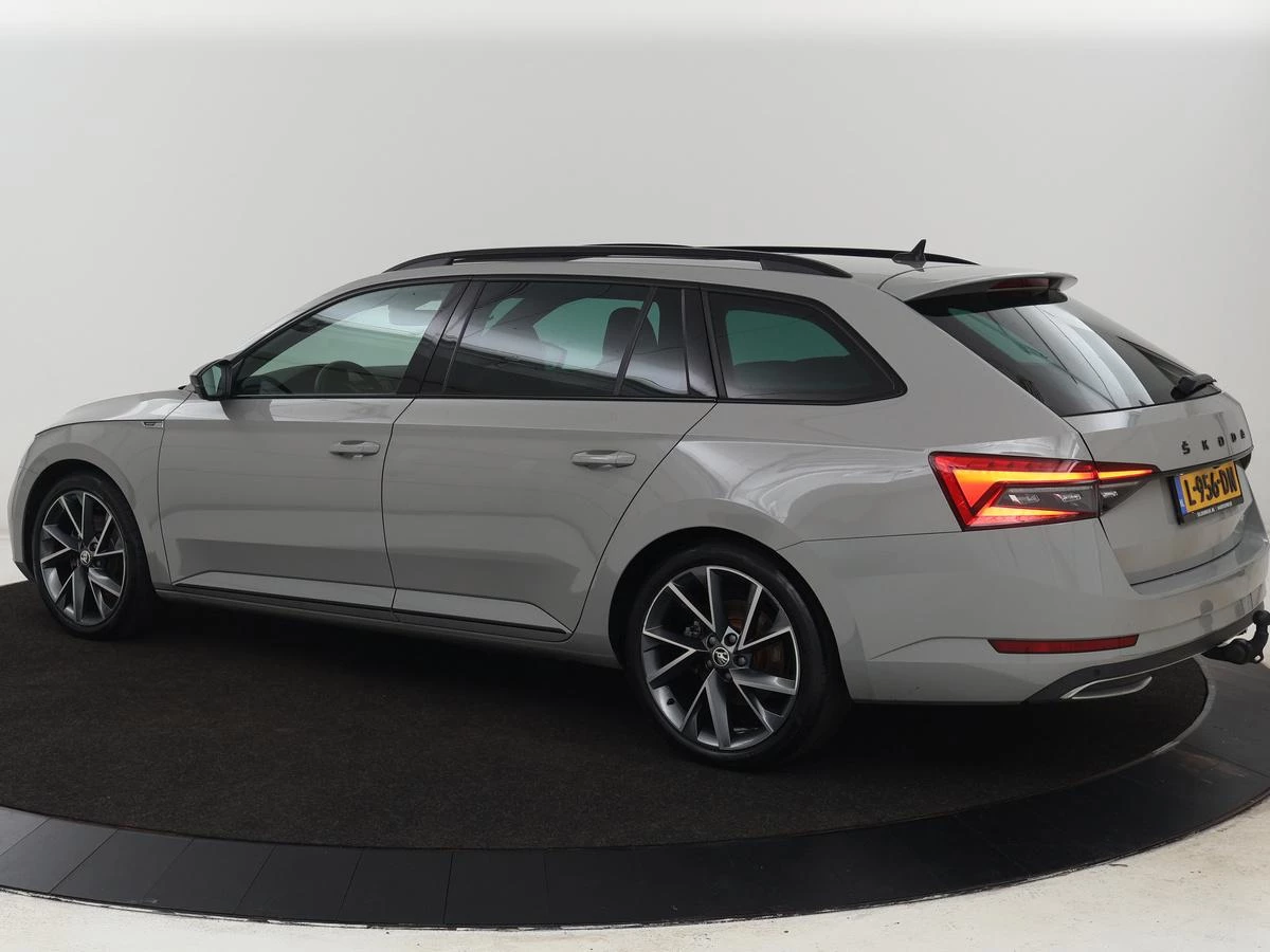 Hoofdafbeelding Škoda Superb