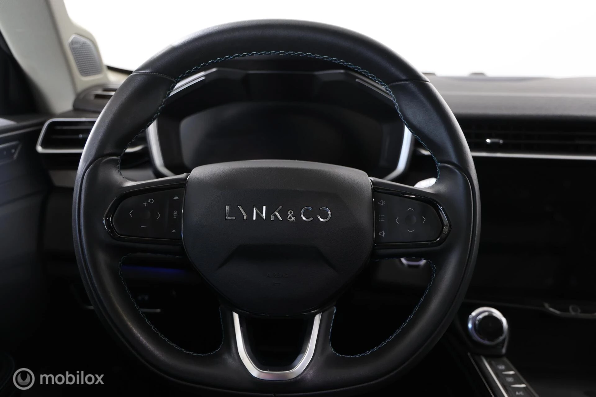 Hoofdafbeelding Lynk & Co 01