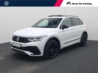 Hoofdafbeelding Volkswagen Tiguan Volkswagen Tiguan 1.4TSIeHybrid 180kW/245PK R-Line Black Style DSG · Panoramadak · Apple Carplay/Android Auto · Camera + Parkeersensoren