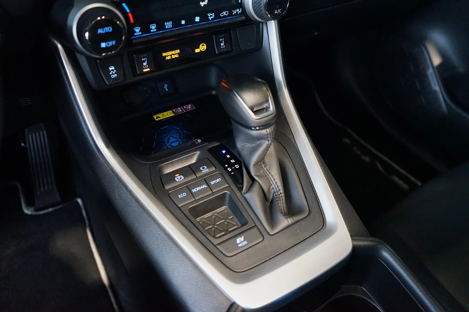 Hoofdafbeelding Toyota RAV4