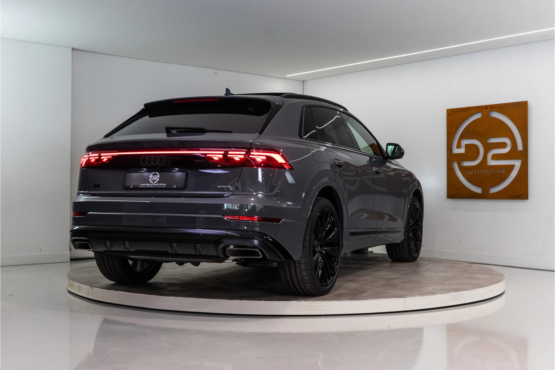 Hoofdafbeelding Audi Q8