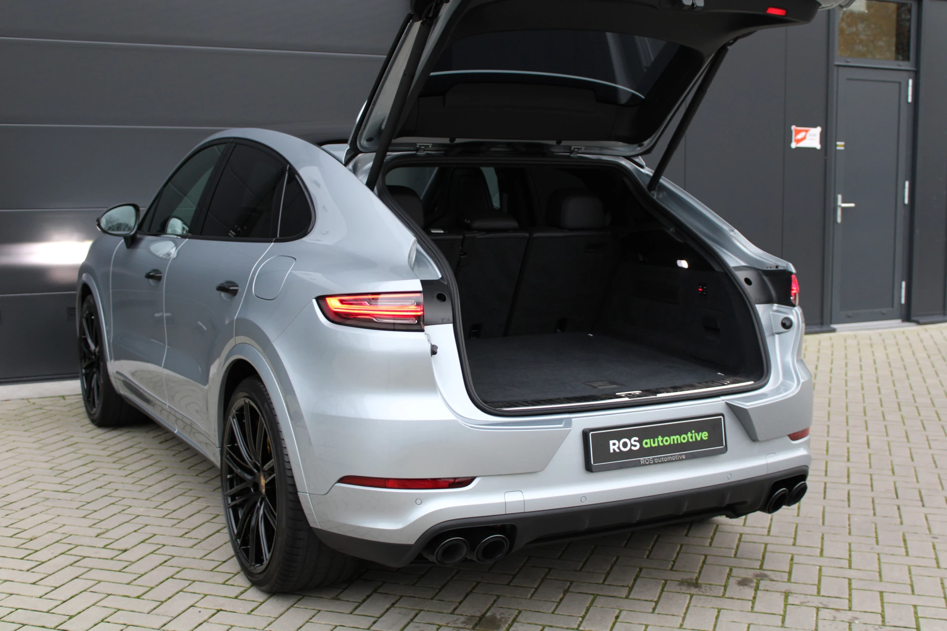 Hoofdafbeelding Porsche Cayenne