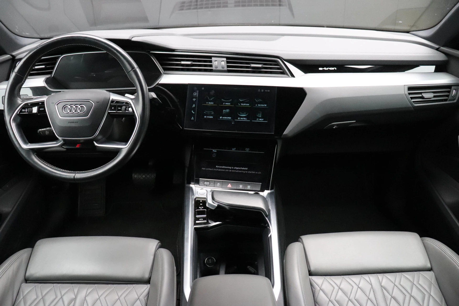 Hoofdafbeelding Audi e-tron