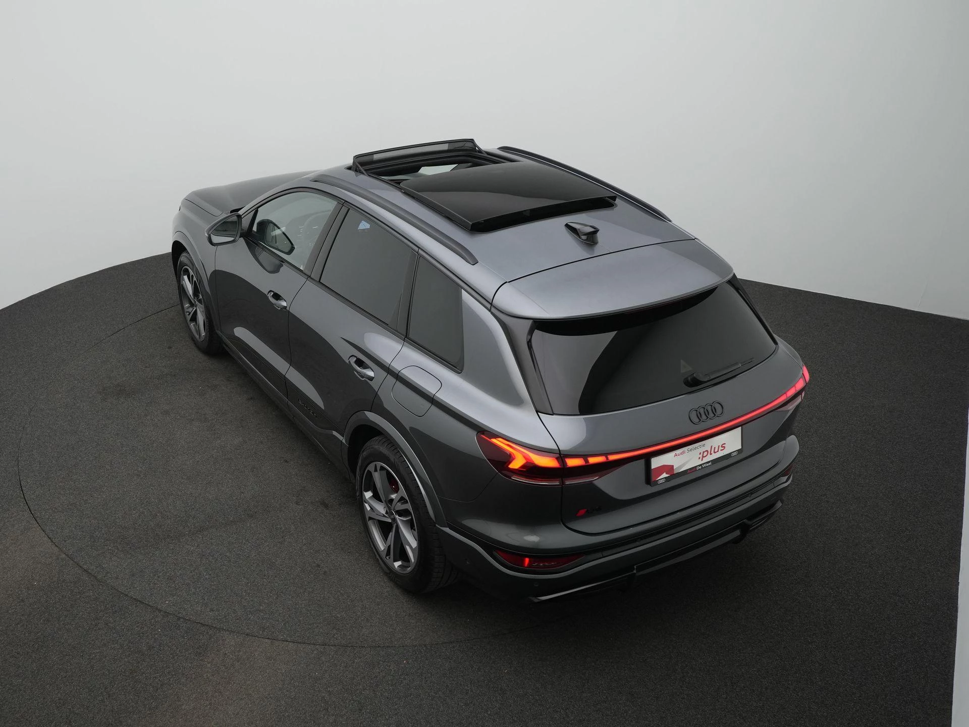 Hoofdafbeelding Audi Q6 e-tron