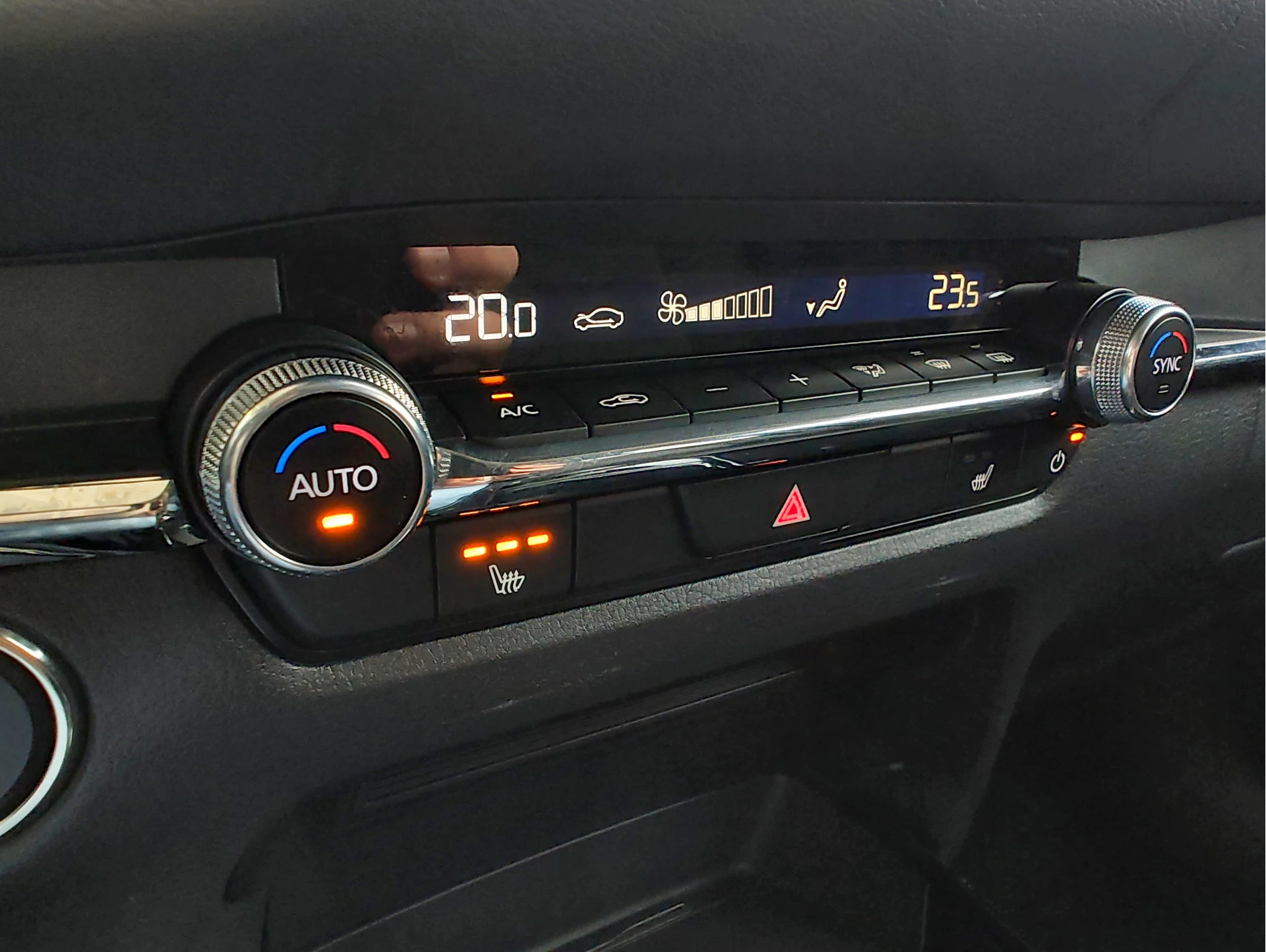 Hoofdafbeelding Mazda CX-30