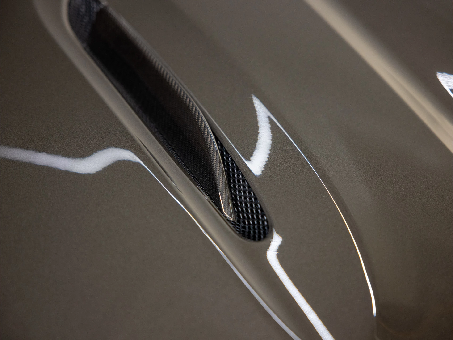 Hoofdafbeelding Aston Martin DBX