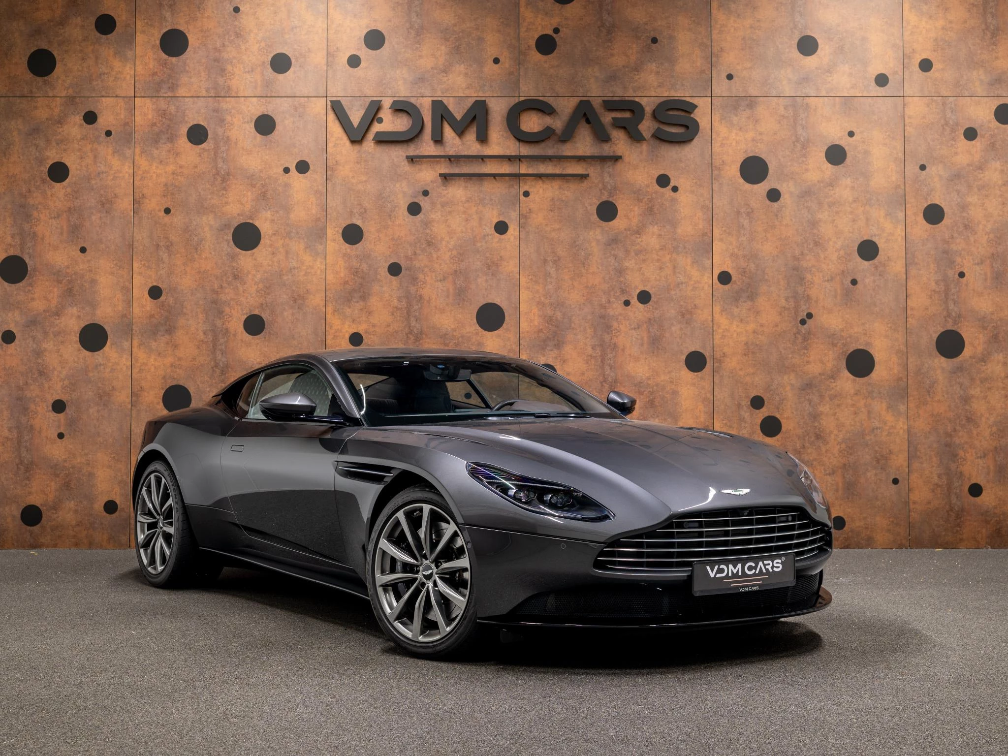 Hoofdafbeelding Aston Martin DB11