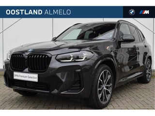 Hoofdafbeelding BMW X3 BMW X3 xDrive30e High Executive M Sport Automaat / Panoramadak / Sportstoelen / Stoelverwarming / Adaptieve LED / Head-Up / Harman Kardon / Live Cockpit Professional