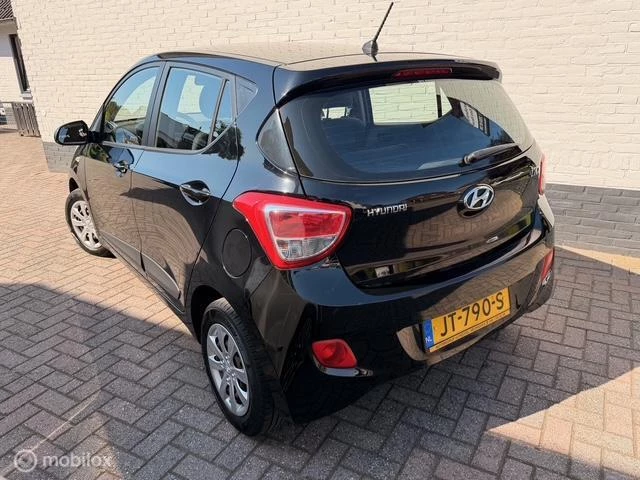 Hoofdafbeelding Hyundai i10
