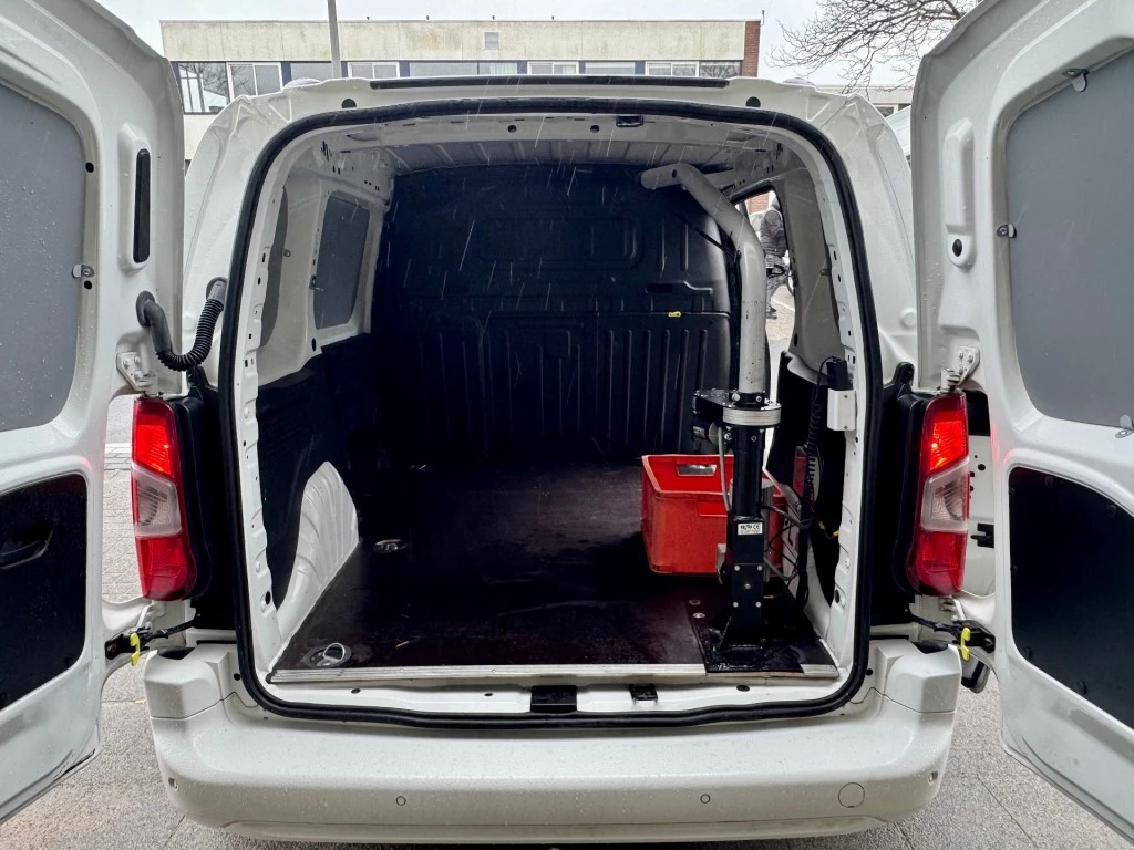 Hoofdafbeelding Peugeot Partner