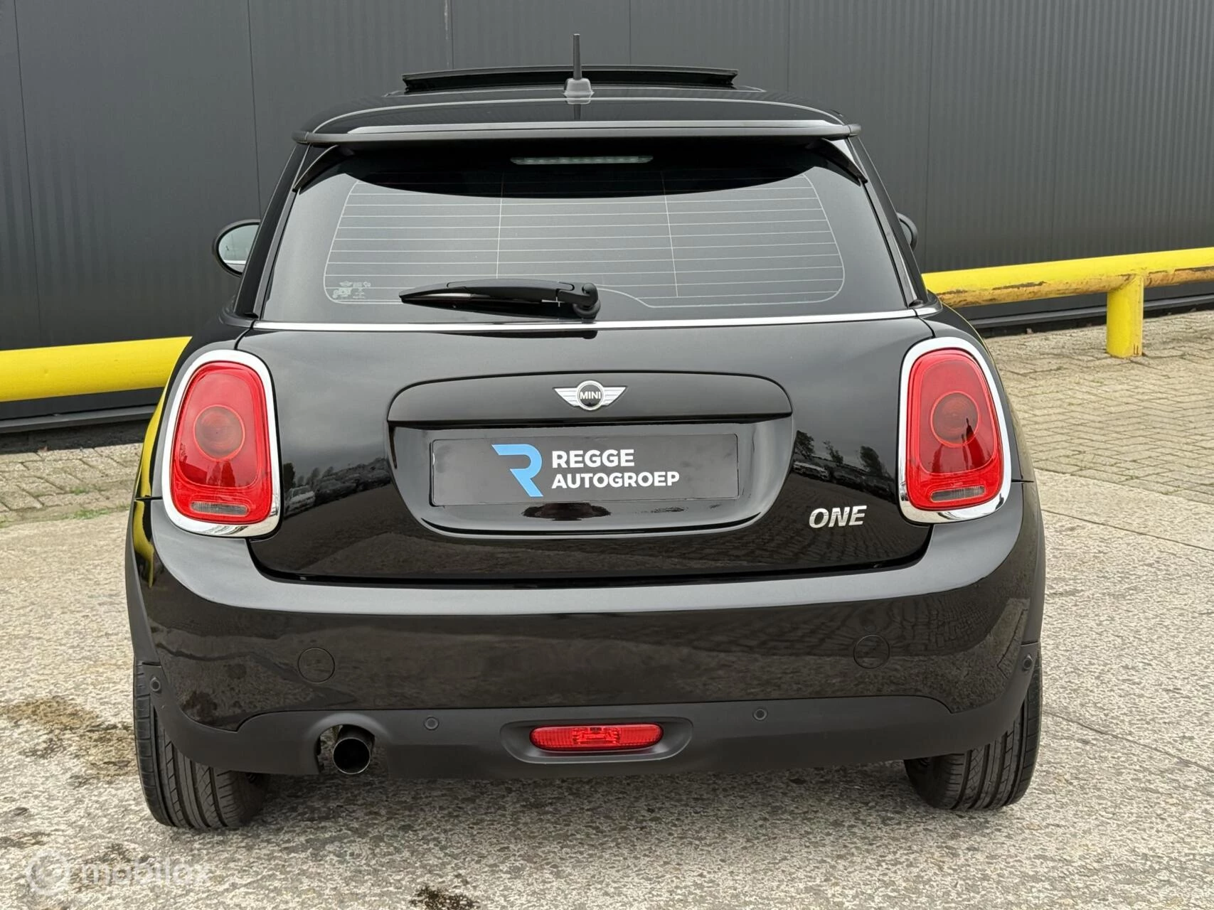 Hoofdafbeelding MINI One