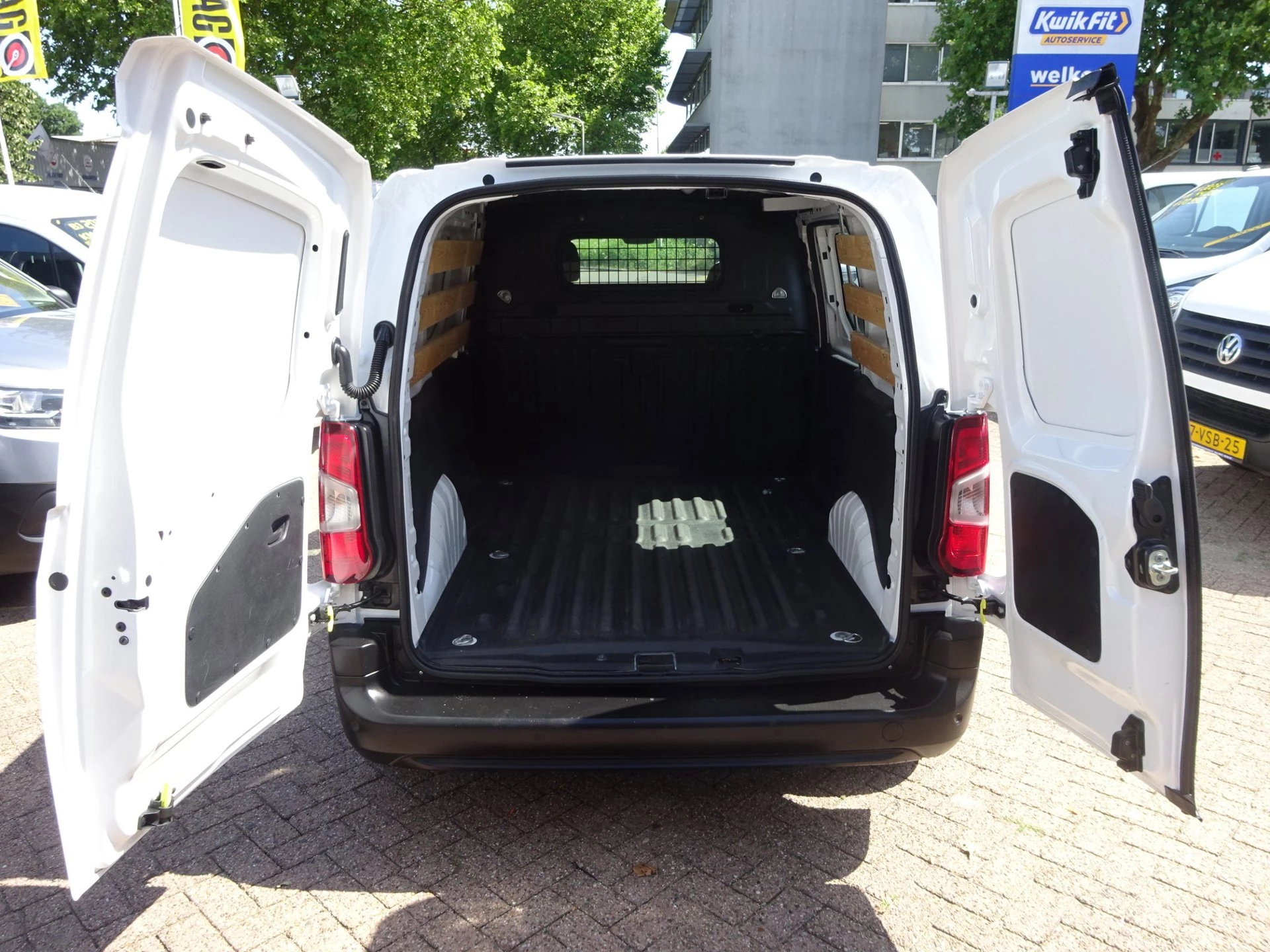 Hoofdafbeelding Peugeot Partner