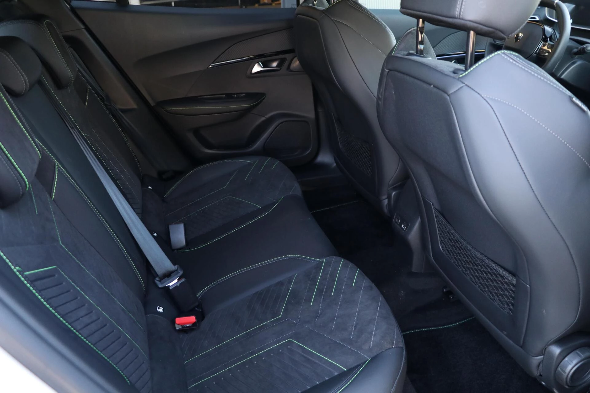 Hoofdafbeelding Peugeot e-2008