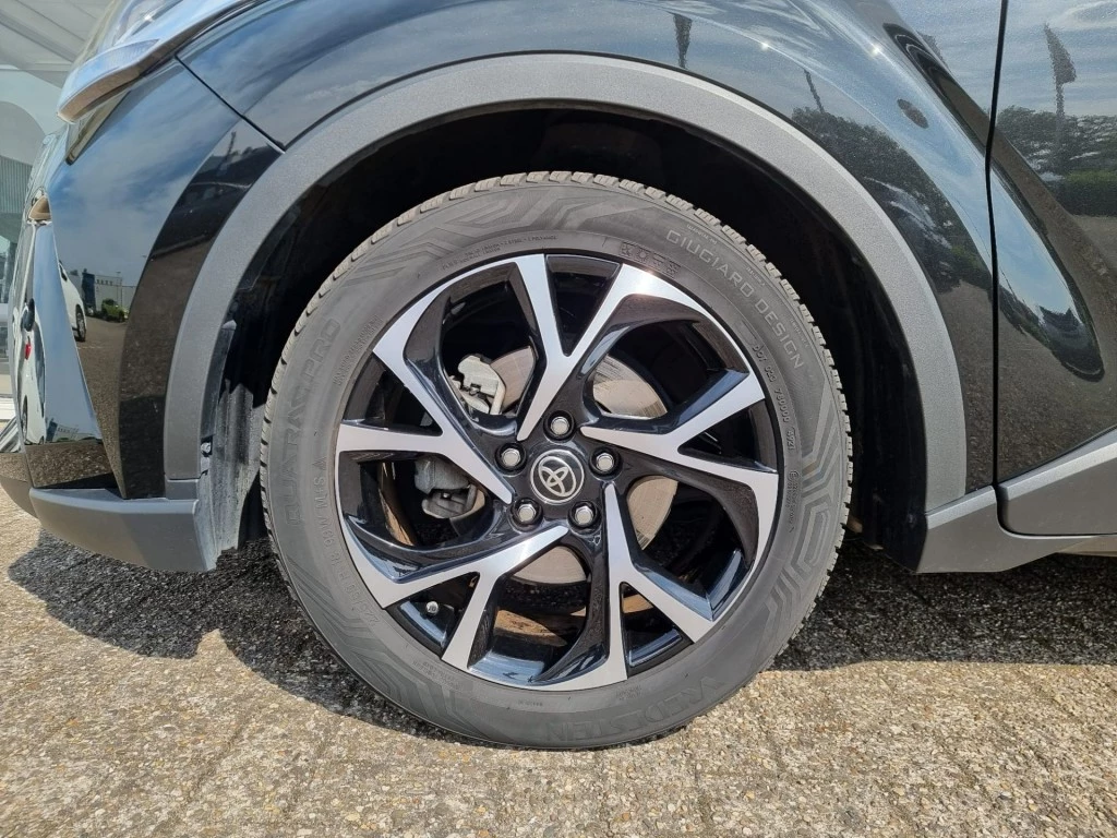 Hoofdafbeelding Toyota C-HR