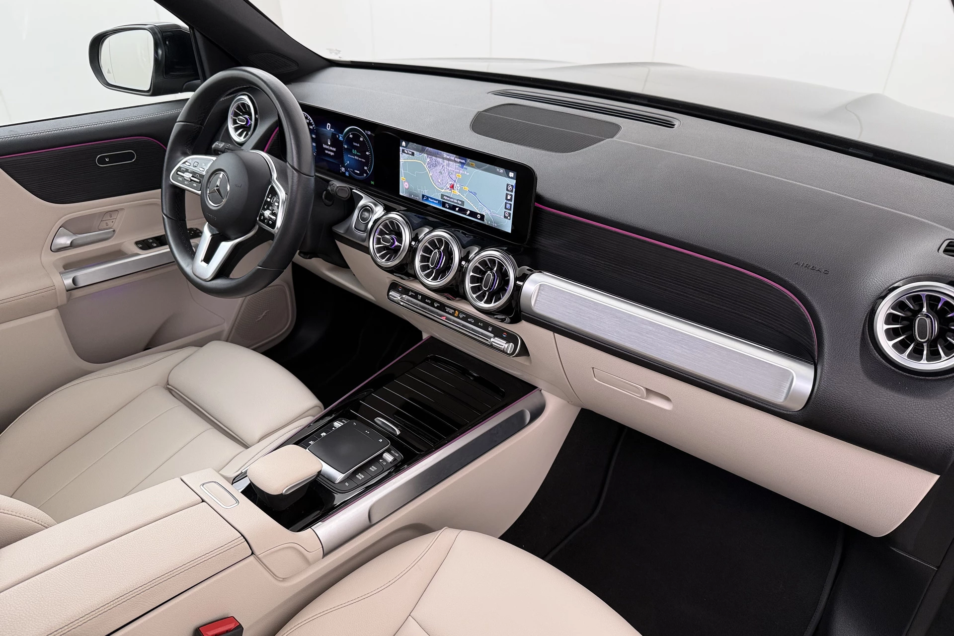 Hoofdafbeelding Mercedes-Benz EQB