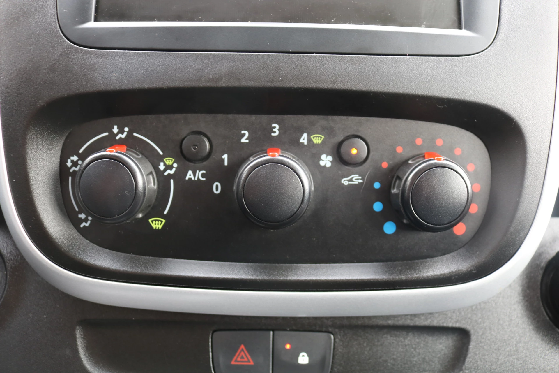 Hoofdafbeelding Nissan NV300