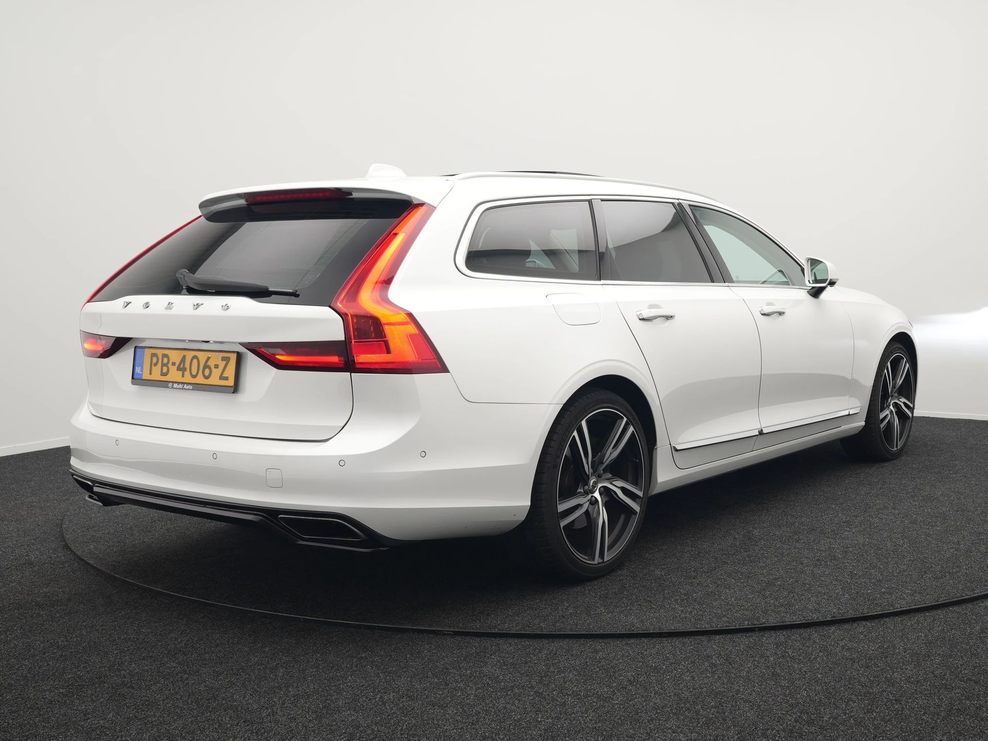 Hoofdafbeelding Volvo V90