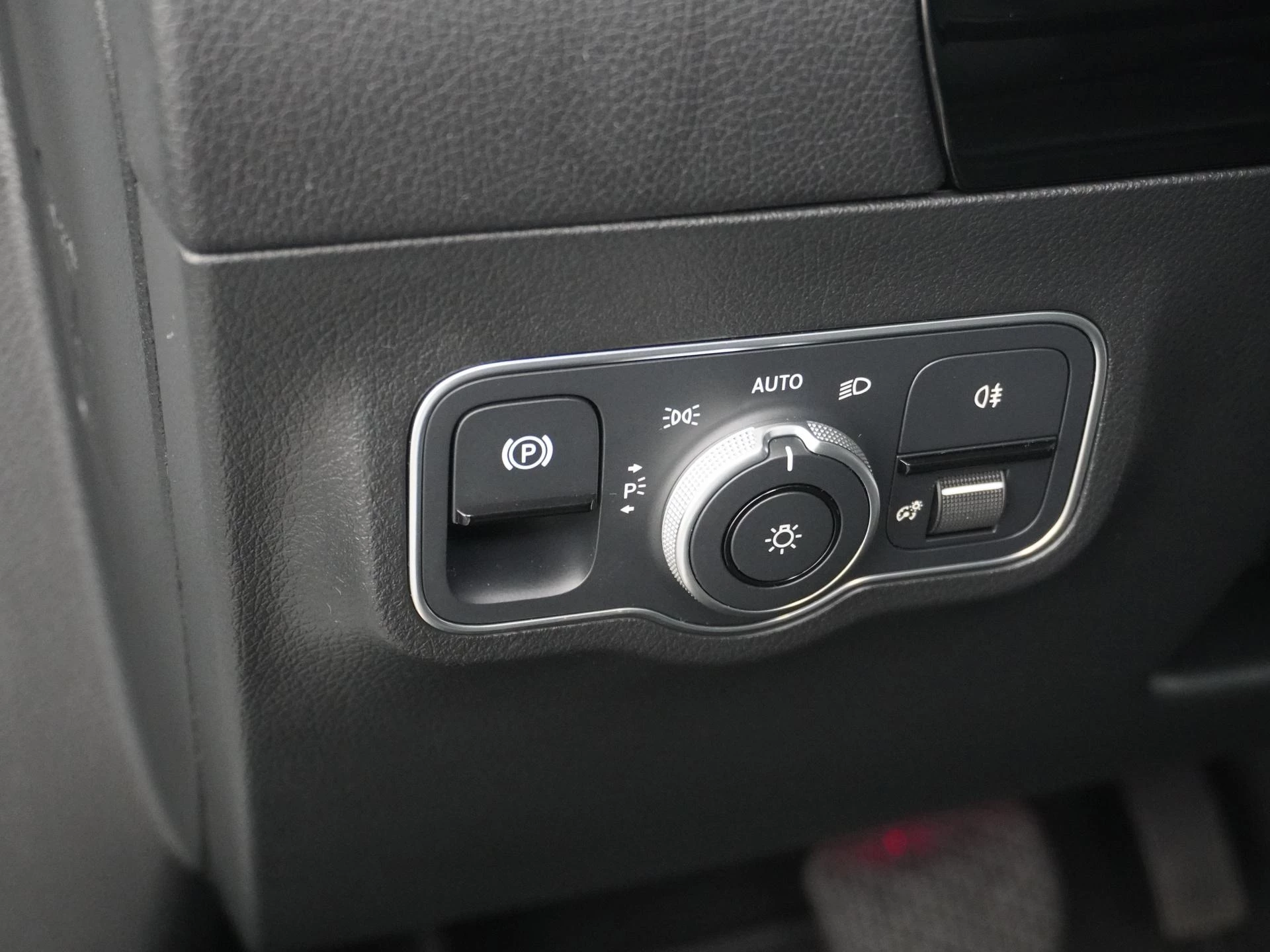 Hoofdafbeelding Mercedes-Benz EQA