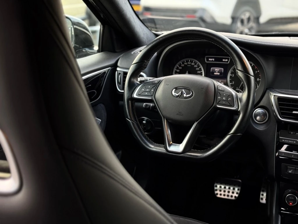 Hoofdafbeelding Infiniti Q