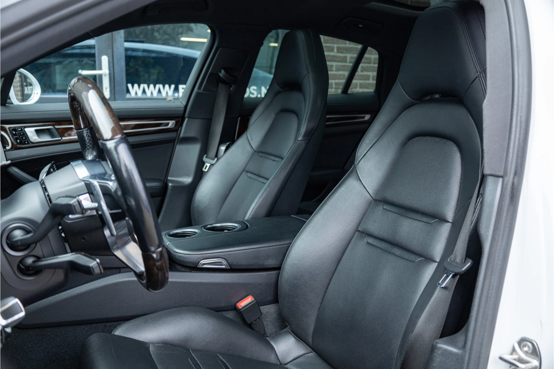 Hoofdafbeelding Porsche Panamera