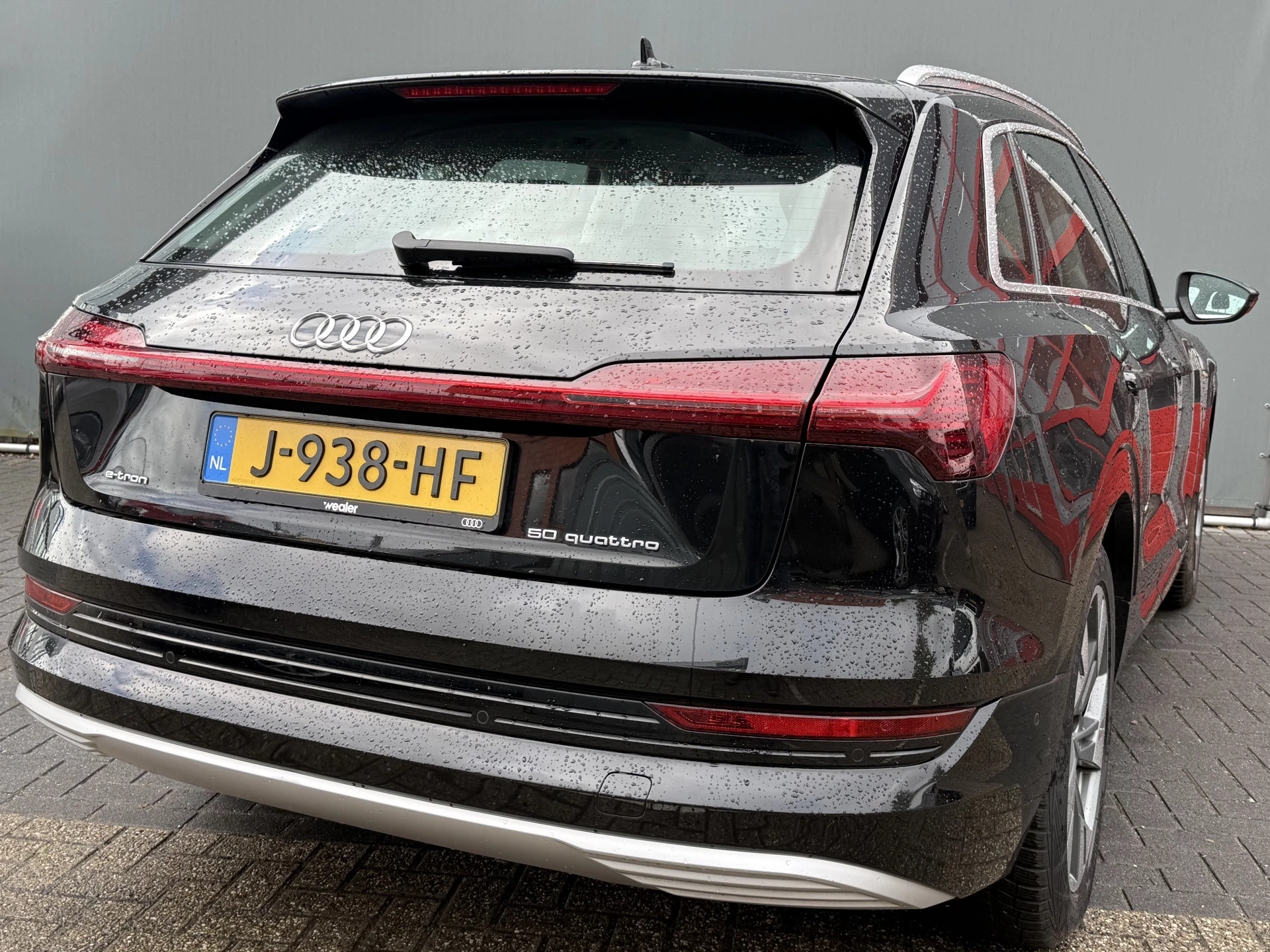 Hoofdafbeelding Audi e-tron