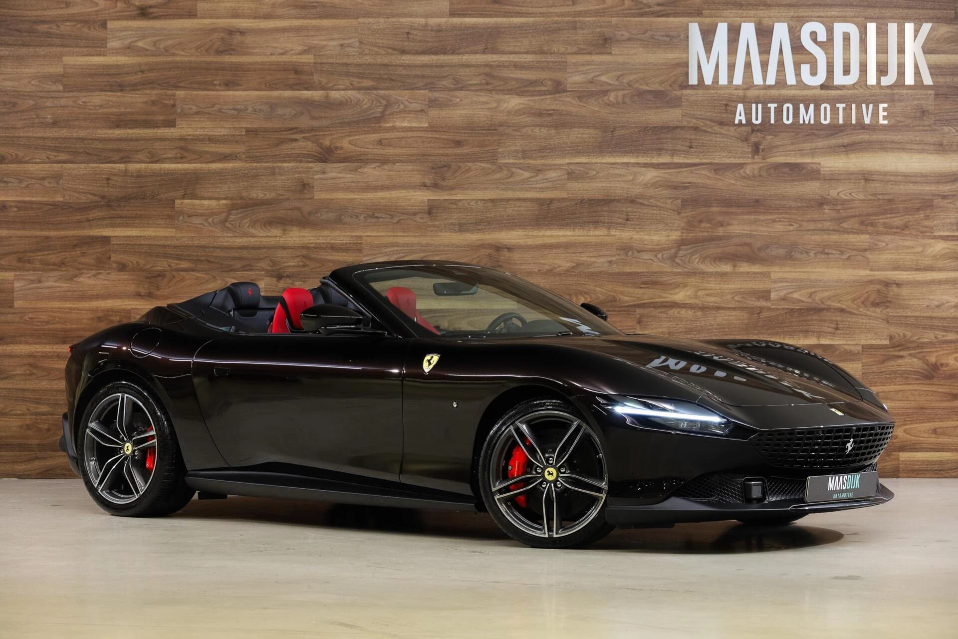 Hoofdafbeelding Ferrari Roma