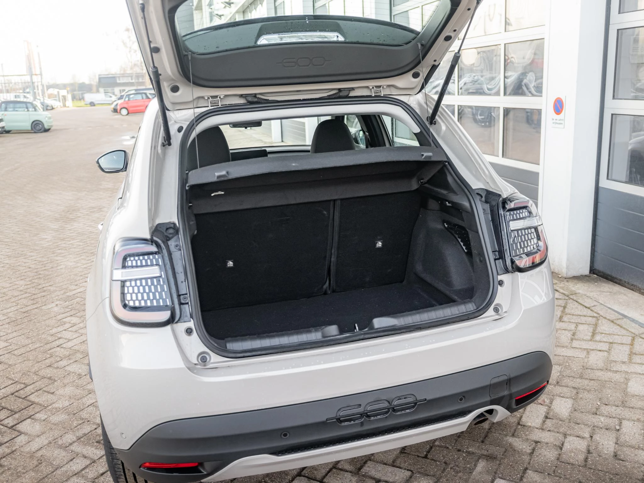 Hoofdafbeelding Fiat 600