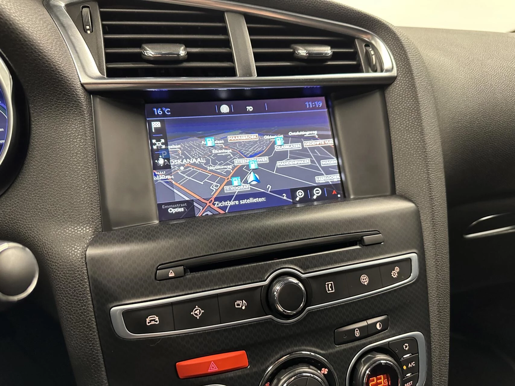 Hoofdafbeelding DS DS 4