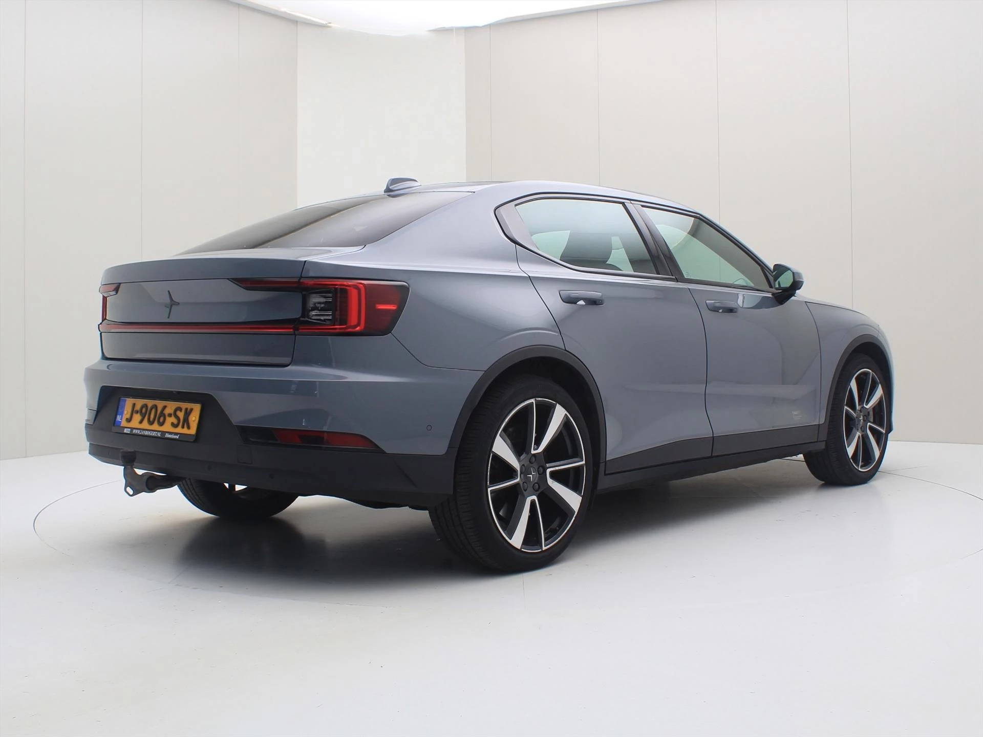 Hoofdafbeelding Polestar 2