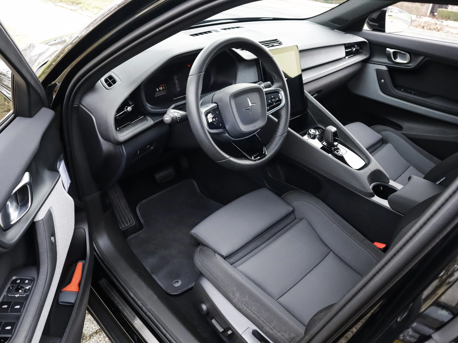 Hoofdafbeelding Polestar 2