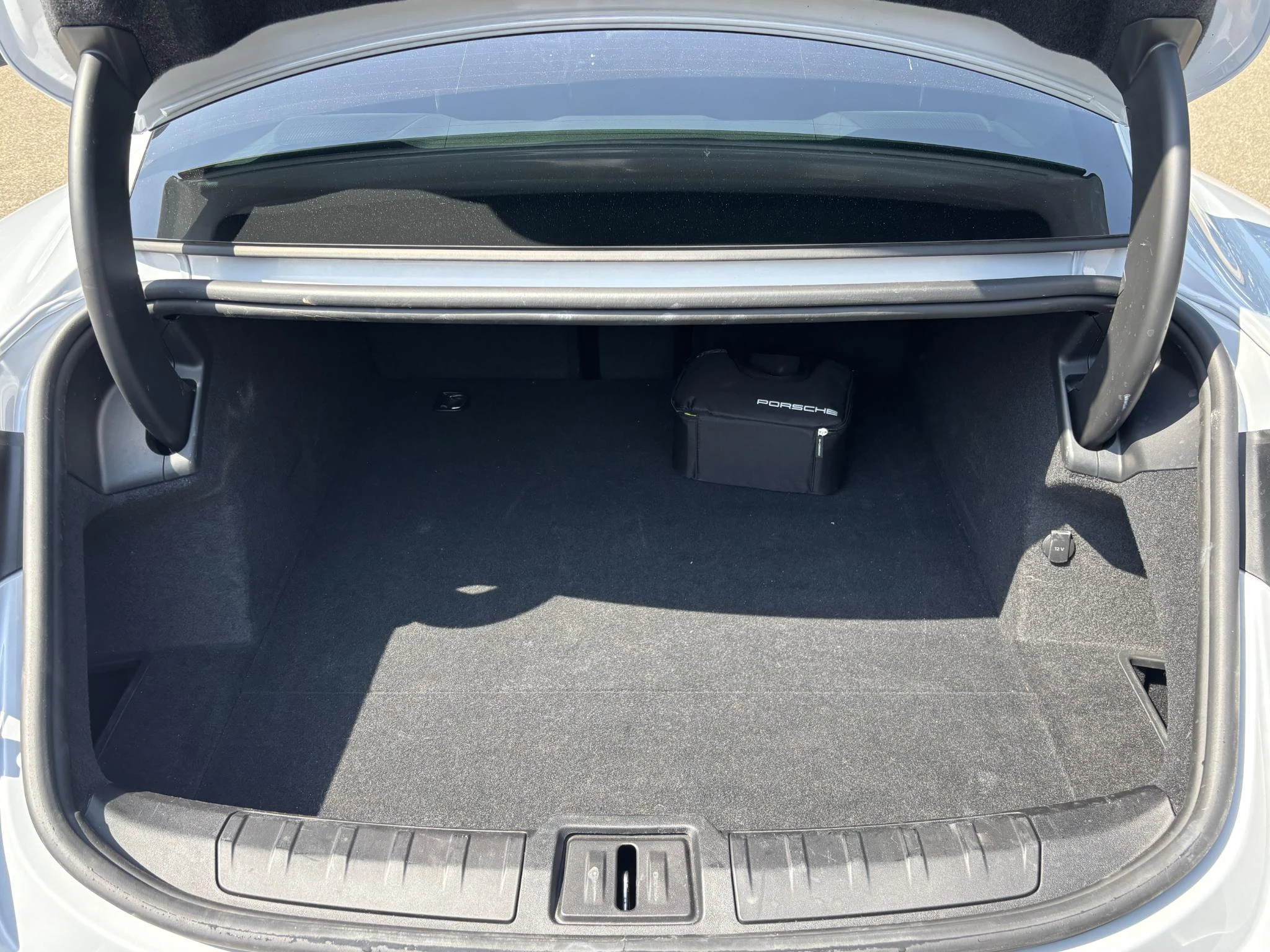 Hoofdafbeelding Porsche Taycan