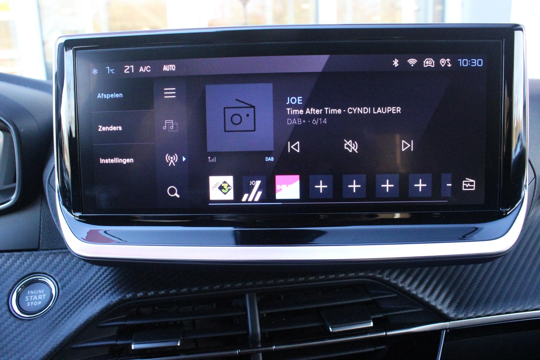 Hoofdafbeelding Peugeot e-208