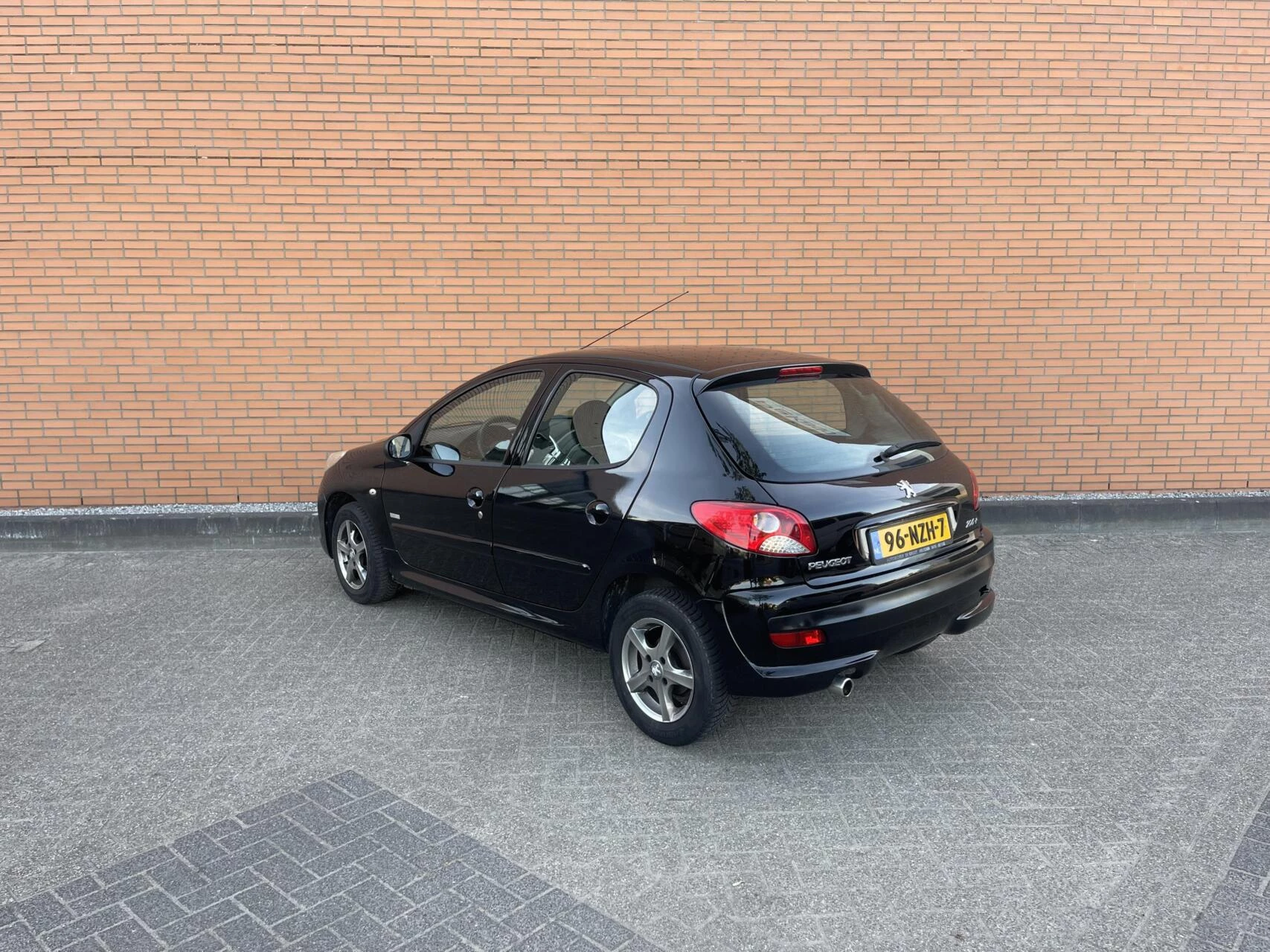 Hoofdafbeelding Peugeot 206